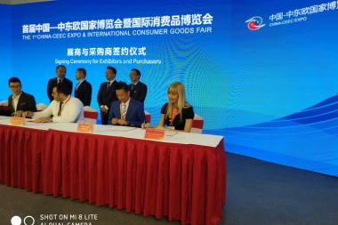 "Rubinova" vina sa pečatom - putuju u Kinu!