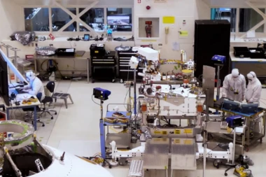 (UŽIVO) Kako NASA sastavlja rovera za Mars 2020 misiju