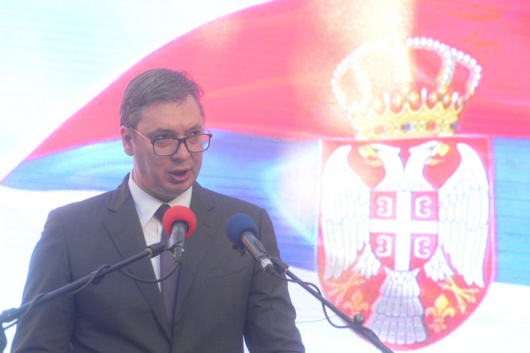 Vučić: SPC U Crnoj Gori predstavlja utočište za mnoge narode