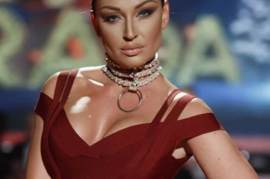 OPLJAČKANA KAĆA ŽIVKOVIĆ! Pevačici ukradena torba sa ogromnom sumom novca