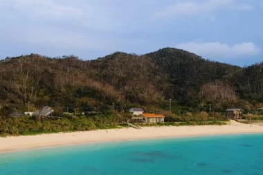 NOVO HIT OSTRVO NALAZI SE U KOMŠILUKU I IMA JEZIVU PROŠLOST! Tamo nema kola, ni prodavnica, a stanovnici se prezivaju ISTO