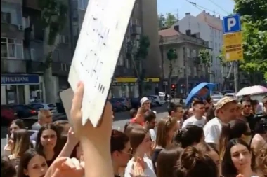 Ministarstvo: Politiku upisa neće voditi nekolicina nastavnika, IT odeljenje je izabrala škola!