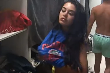 (FOTO 18+) Više se ne stidi: Ana Korać se skinula gola i pokazala grudi!