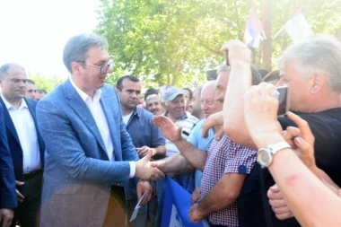 Kampanja "Budućnost Srbije"! Vučić u Knjaževcu: Timočkom okrugu ćemo posebno da pomognemo