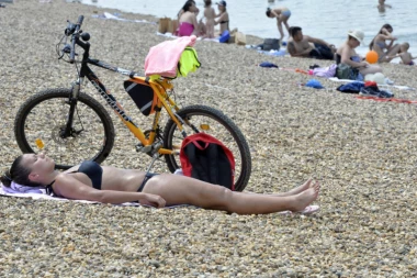 OPREZNO NA REKAMA I JEZERIMA! Godišnje se u Srbiji udavi 150 ljudi: Koji su najveći rizici za kupače?