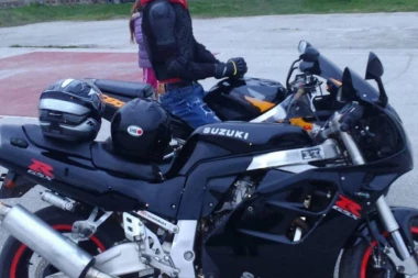 Miloševac zavijen u crno: Mladi bajker (21) stradao pred detetov rođendan
