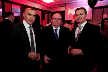 Tajkun gori od Pinokija! Mile Dragić se upleo u sopstvene laži ko pile u kučine