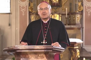 Isus je s razlogom pozvao samo muškarce na večeru: Nemački biskup-šovinista udario na žene i rezbesneo svetsku javnost