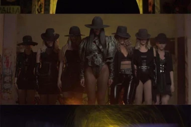 Po ugledu na svetske grupe: Cela estrada podržala Xbabes!