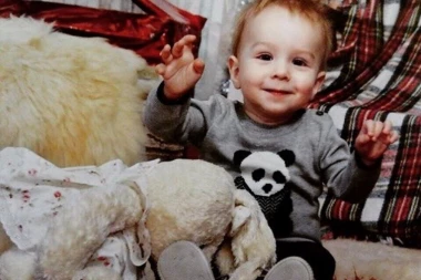 PODRŠKA ZA OVAJ OSMEH: Stefa ne može sam da se izbori sa retkom bolešću, moramo svi da pomognemo!