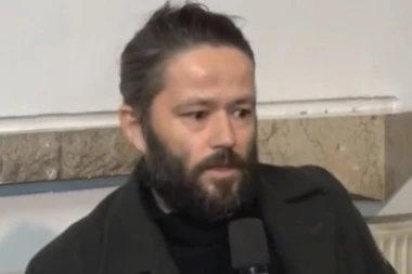 MAJKU VAM JE*EM, IDIOTI ISFRUSTRIRANI! Glumac iz Crne Gore najstrašnije izvređao Srbe, pa opleo po svetinjama!