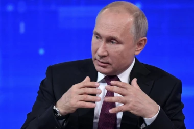 (VIDEO) Ko se ne vakciniše od gripa, kao da je pucao sebi u nogu: Putin kritikovao članove vlade koji ne paze na zdravlje