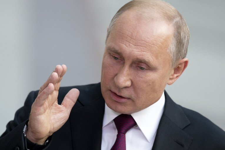 Putin uzvraća udarac: Rusi šalju Srbiji listu svih špijuna
