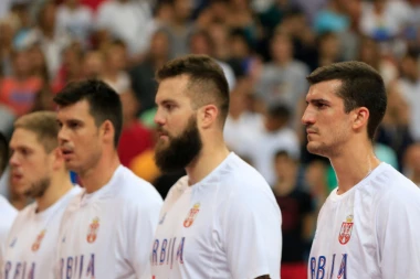 Kešelj i Raduljica grade  KUĆU NA KOSOVU!