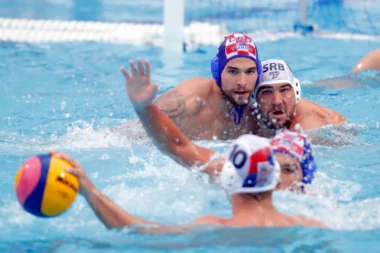 Brnabić i Udovičić čestitali vaterpolistima Srbije na novom trofeju!