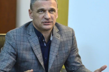 PONOVO SE OGLASIO GRADONAČELNIK ČAČKA! Izneo podatke o broju povređenih! ISTIČE DA JE FABRIKA SAD PRAZNA!