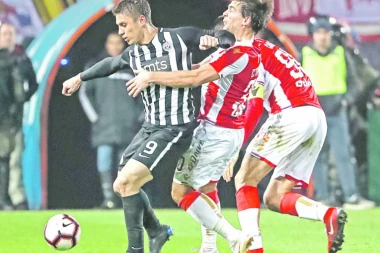 VEČITI NEPRIJATELJI  VAN TERENA KAO BRAĆA ROĐENA!