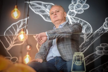 Vesić: Ðilasu ne treba verovati nijednu reč