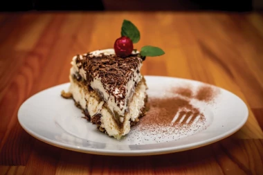 (RECEPT) NEODOLJIVA POSLASTICA: Tiramisu sa mandarinama