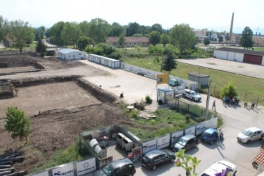 (FOTO) Detalji jezive eksplozije bombe u Nišu