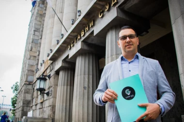 CarGo: Objavili smo snimak napada pripadnika policije na svog člana