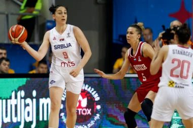 Tako se to radi: Srčanost, lavovska borba, dominacija - Srpkinje šokirale favorizovanu Rusiju za prvo mesto u grupi!