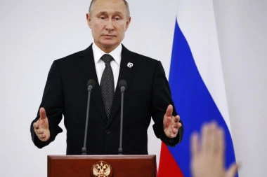 RUSIJA DOBIJA VELIKI ZID NALIK KINESKOM?! Putin: Razmotrićemo!
