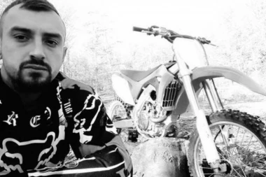 Poginuo motociklista: Vraćao se sa moto skupa, pa se zakucao u kamion
