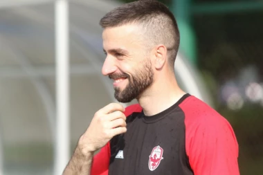 Bivši fudbaler Partizana glavni kandidat za novog trenera Voždovca!