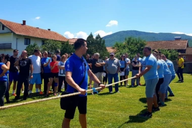 (FOTO/VIDEO) Zabava po naški: Spektakularne Seoske igre održane u Šetonju!
