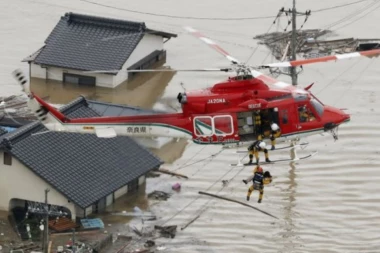 Hitna evakuacija 800.000 ljudi u Japanu zbog poplava i klizišta!