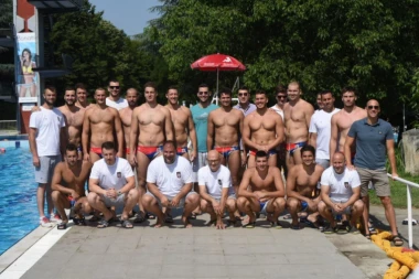 "Delfini" sa  "pola snage " razbili Grčku za prvo mesto u grupi i direktan plasman u četvrtfinale Svetskog prvenstva!