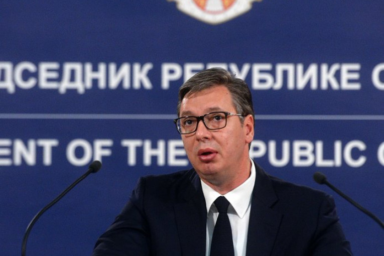 Vučić dočekuje osnovce sa severa Kosova i Metohije!