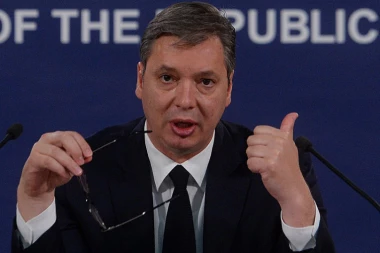 Vučićev kabinet: Izmišljotine o formiranju stranke u Crnoj Gori