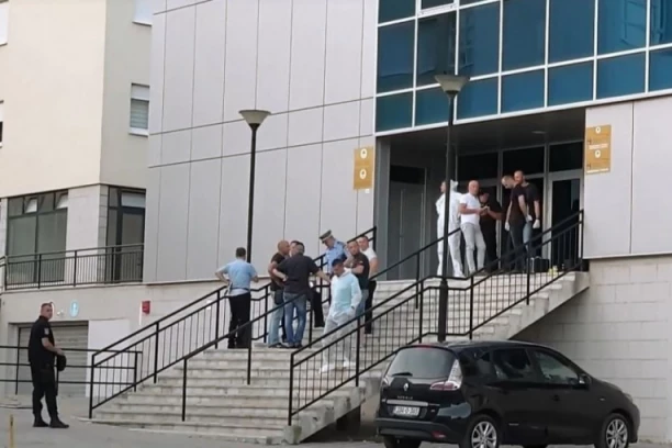 MARKO SAČEKAN RANOM ZOROM! Mladi kik-bokser likvidiran tada pravo u srce ispred zgrade gde je živeo!