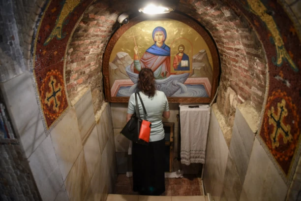 SLAVIMO SVETOG JAKOVA ISPOVEDNIKA: Ako imate muke sa učenjem, danas izgovorite OVU MOLITVU!