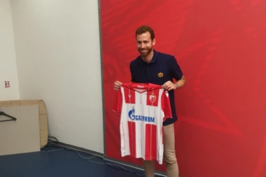 Crveno-beli predstavili novo pojačanje: Prijović mi pričao o Zvezdi, možemo opet u LŠ...