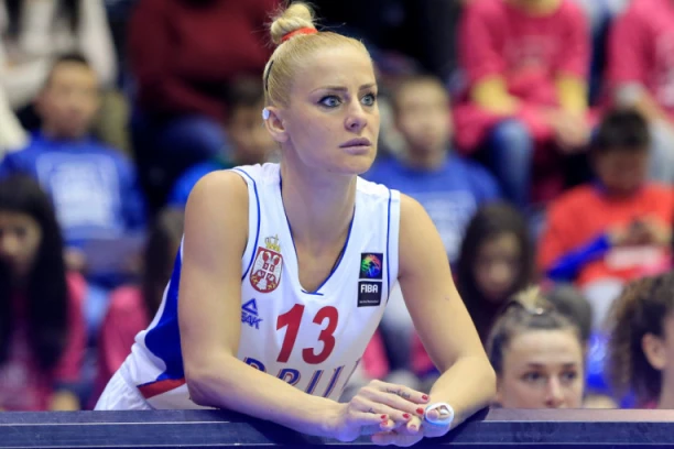 (VIDEO) Milica Dabović se javila iz izolacije: Vojnička disciplina i jednog jutra će sve biti gotovo!