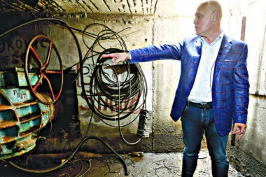 (FOTO) Vesić na Šolakove prozivke! Da li je SBB ikada uplatio jedan jedini dinar gradu za stotine kilometara kabla koje je postavio?!