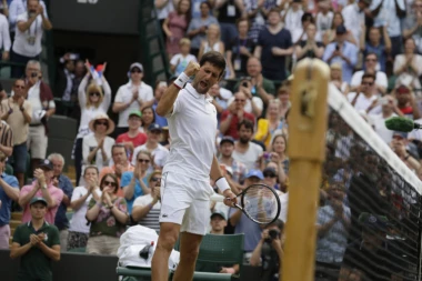 Francuz džaba pretio: Novak očitao lekciju Amberu