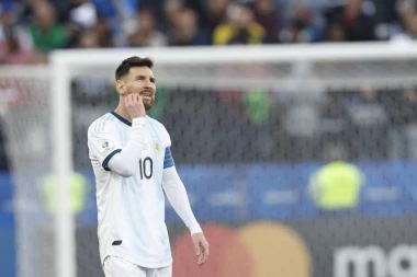 Mesi odbio da primi medalju: Ne moramo da budemo deo ove korupcije, unapred su dodelili trofej Brazilu!