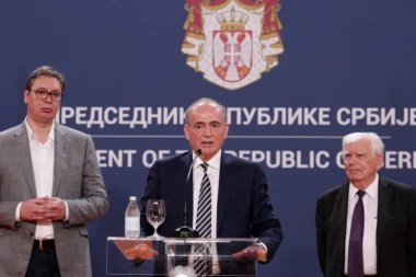 SASTALI SE VUČIĆ I KRKOBABIĆ! Dogovoreno učešće PUPS-a u novoj Vladi!