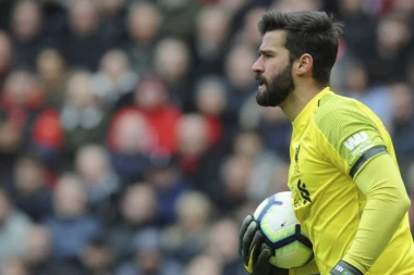 Alison se vraća na vreme za najveći derbi Engleske