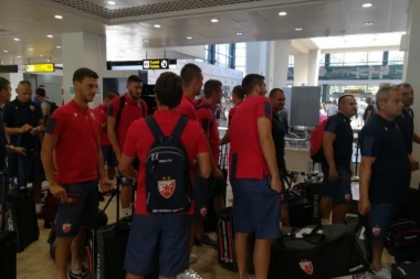 Fudbaleri Zvezde krenuli put Litvanije, igrači složni oko jedne stvari!