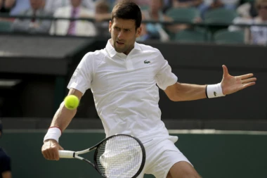 (VIDEO) ĐOKOVIĆ MAESTRO! Navijači u neverici šta je uradio pred start US Opena!