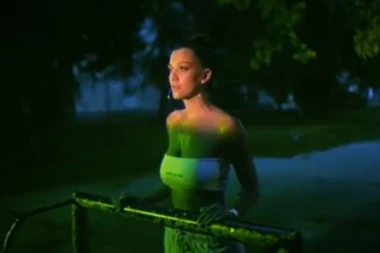 Više nemaš nijednu ku*ku: Ovako će izgledati novi spot Kije Kockar, a da li je ovo brutalna poruka Slobi Radanoviću?