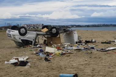 (FOTO, VIDEO) Strahuje se da ima još mrtvih na Hakidikiju, više od 100 povređeno u stravičnoj oluji
