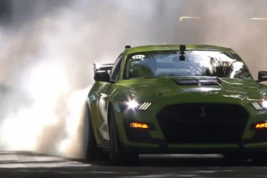 MOĆNO: Ford Mustang Šelbi GT500 po prvi put u akciji (VIDEO)