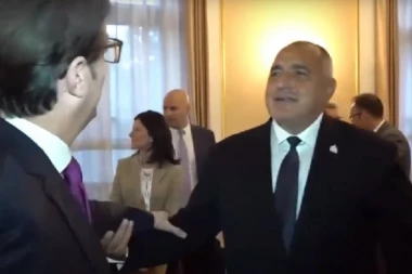 (VIDEO) Topli pozdrav Pendarovskog i Borisova: Ljubavi, kako si mi?