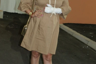 (FOTO) "Pobedila sam smrt": Neobjavljena fotografija Dee Đurđević iz bolnice, ovako je izgledala posle nesreće!